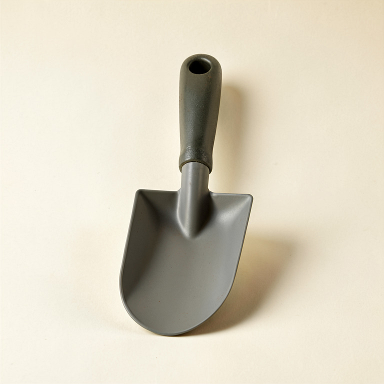 Field Ready Soil Scoop