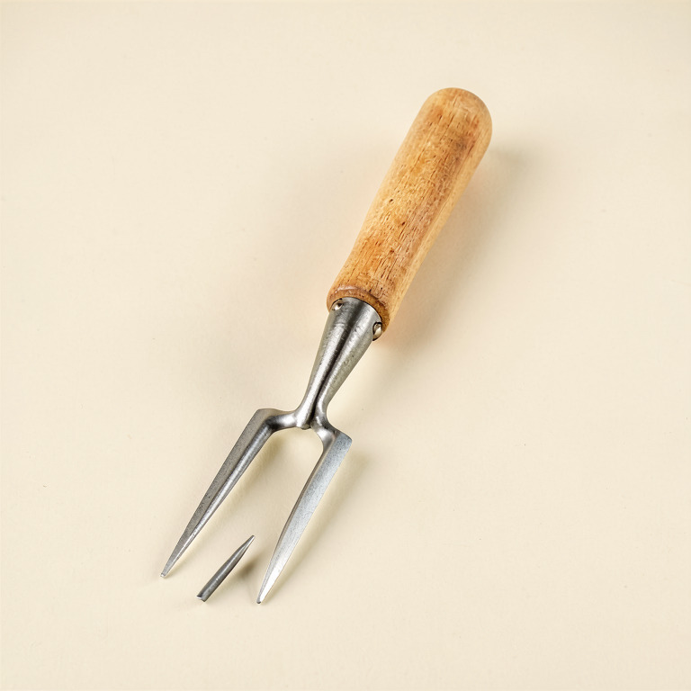 Reusable Hand Weeder