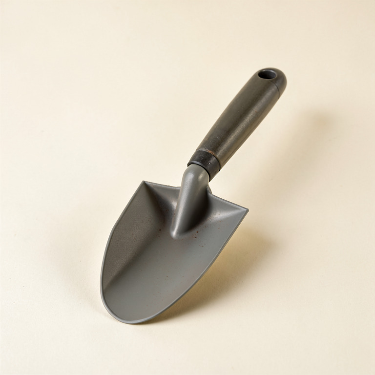 Tabletop Soil Scoop