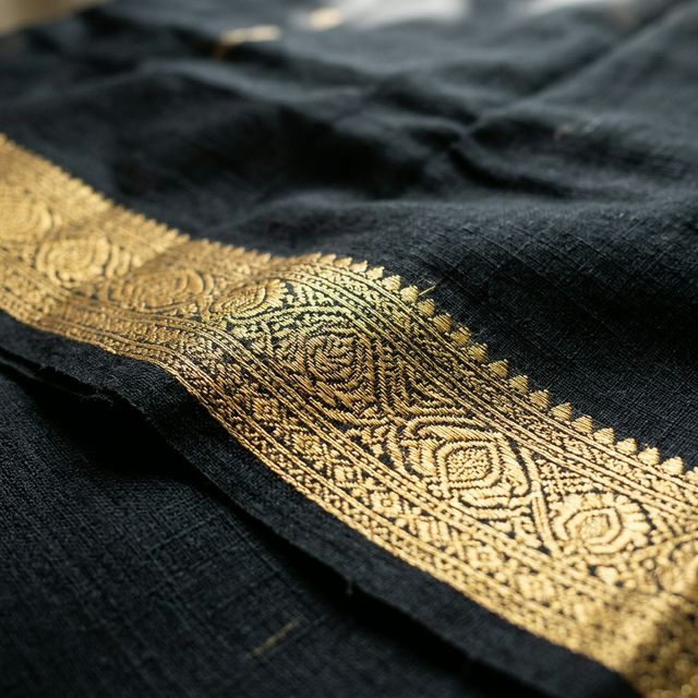 Tant Cotton Saree — Black with Gold Border thumbnail 2