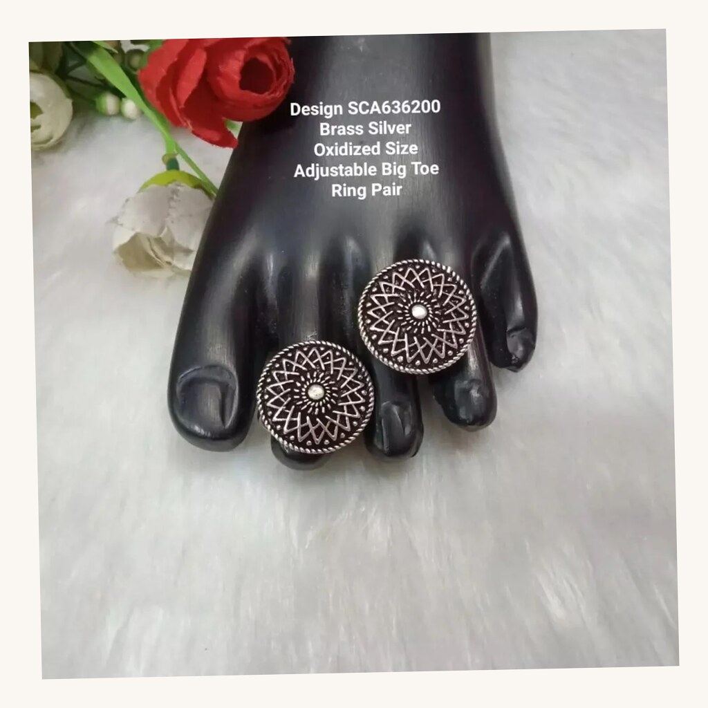 Oxidized Toe Ring Set - View 1