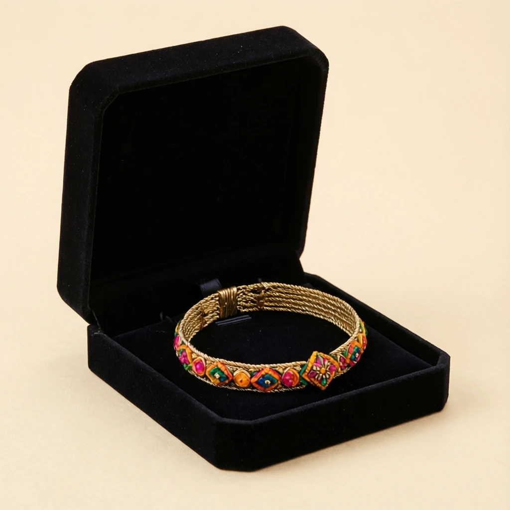 Velvet Bracelet Display Box - View 1